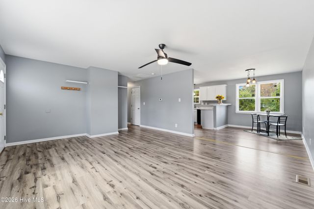 127 King Street, Jacksonville, NC 28540