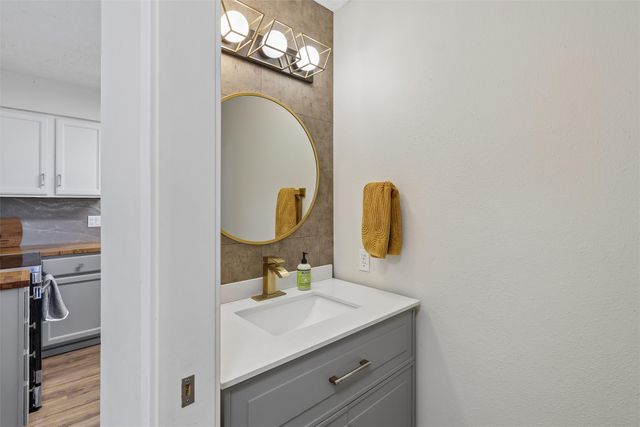 885 4th Street, Waukee, IA 50263