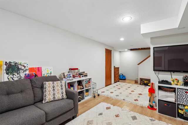 885 4th Street, Waukee, IA 50263