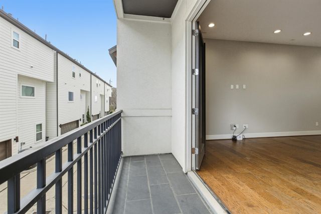 1222 Upton Street, Houston, TX 77020