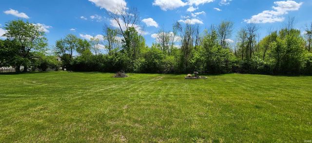 8736 Nicole Drive, Fort Wayne, IN 46806