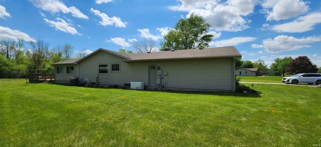 8736 Nicole Drive, Fort Wayne, IN 46806