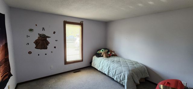 8736 Nicole Drive, Fort Wayne, IN 46806
