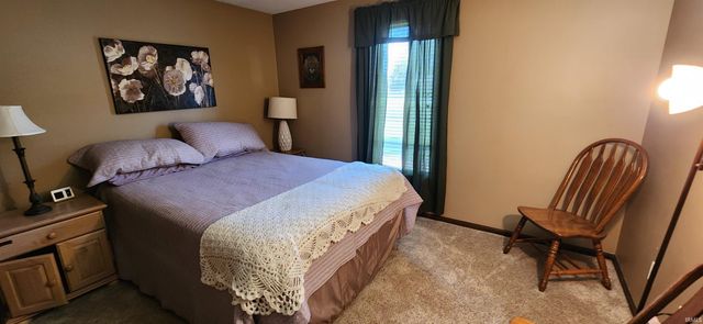 8736 Nicole Drive, Fort Wayne, IN 46806
