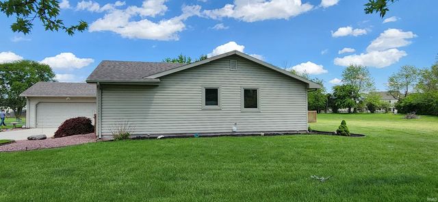 8736 Nicole Drive, Fort Wayne, IN 46806