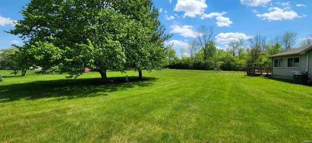 8736 Nicole Drive, Fort Wayne, IN 46806