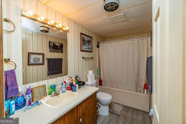 1064 Martin Griffeth Road, Hull, GA 30646
