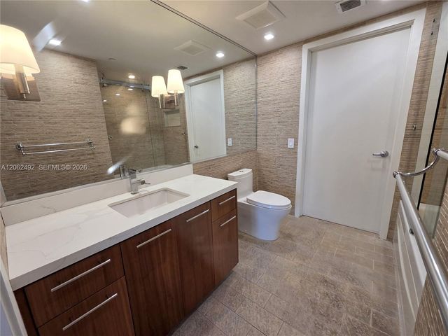 50 Biscayne Boulevard 804, Miami, FL 33132