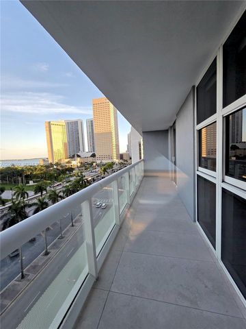 50 Biscayne Boulevard 804, Miami, FL 33132