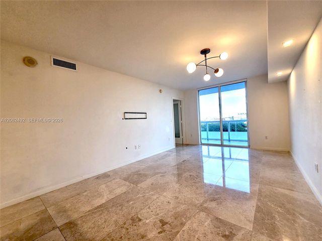 50 Biscayne Boulevard 804, Miami, FL 33132
