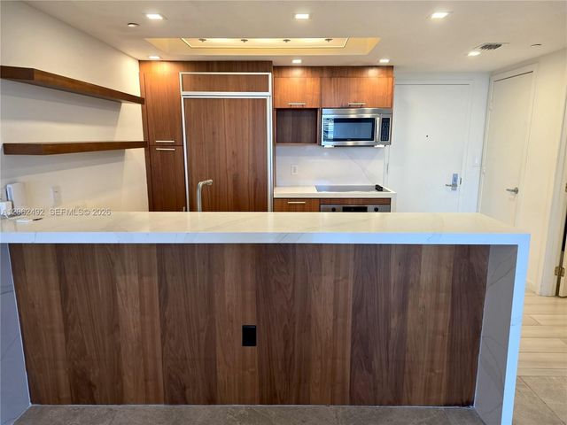 50 Biscayne Boulevard 804, Miami, FL 33132