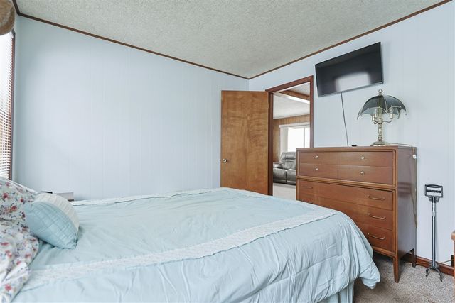 15899 Lakeview Drive, Buchanan, MI 49107