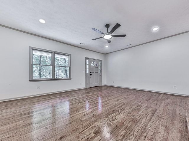 221 Wonewok Drive, Canton, GA 30114