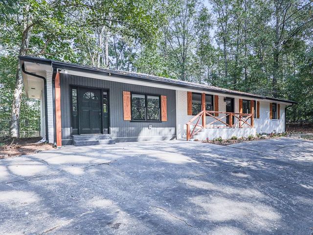 221 Wonewok Drive, Canton, GA 30114