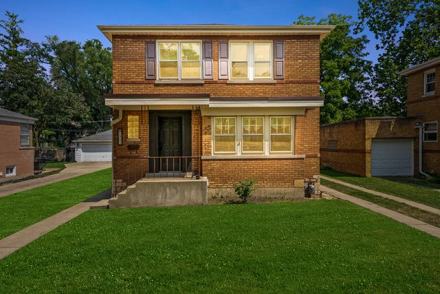1847 Newcastle Avenue, Westchester, IL 60154