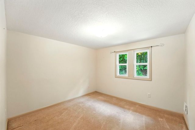 1700 E Linker Road, Columbia City, IN 46725