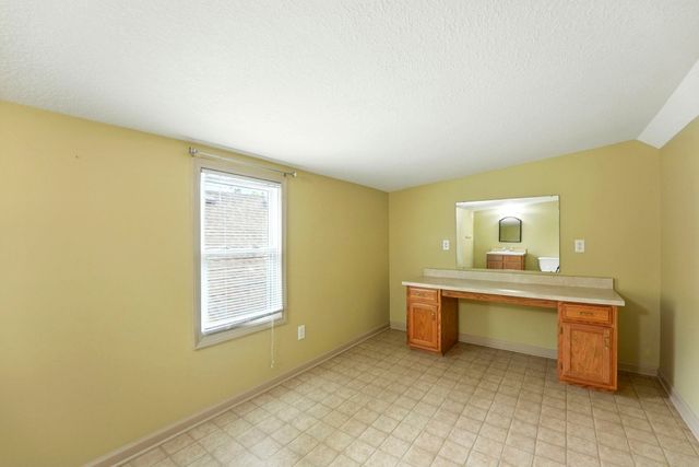 1700 E Linker Road, Columbia City, IN 46725