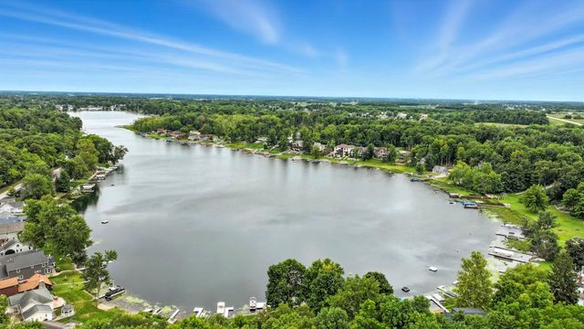 1700 E Linker Road, Columbia City, IN 46725