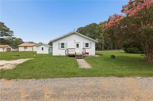 3070 Friends RD, Hayes, VA 23072