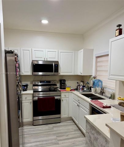 4149 NE 26th St, Homestead, FL 33033