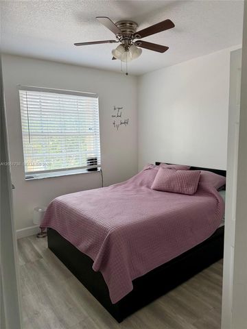 4149 NE 26th St, Homestead, FL 33033