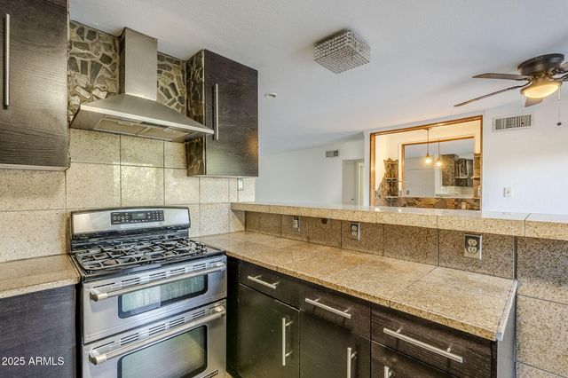 4950 N MILLER Road 135, Scottsdale, AZ 85251