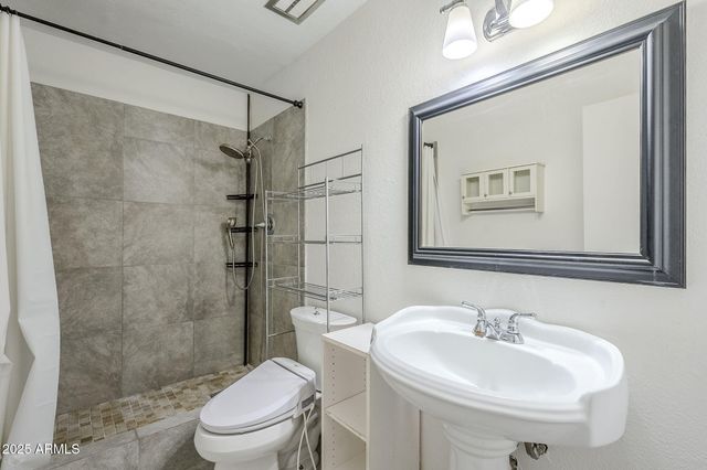 4950 N MILLER Road 135, Scottsdale, AZ 85251