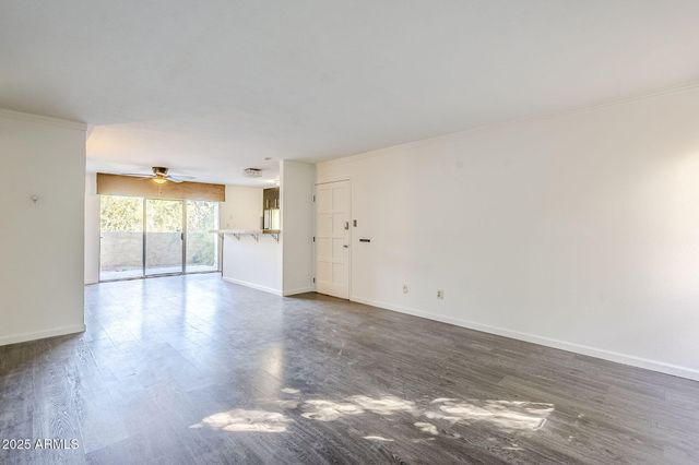 4950 N MILLER Road 135, Scottsdale, AZ 85251
