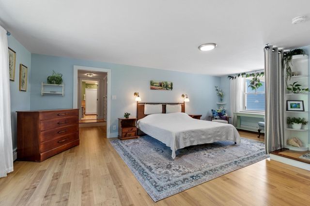 27 Oak Ave, Lunenburg, MA 01462