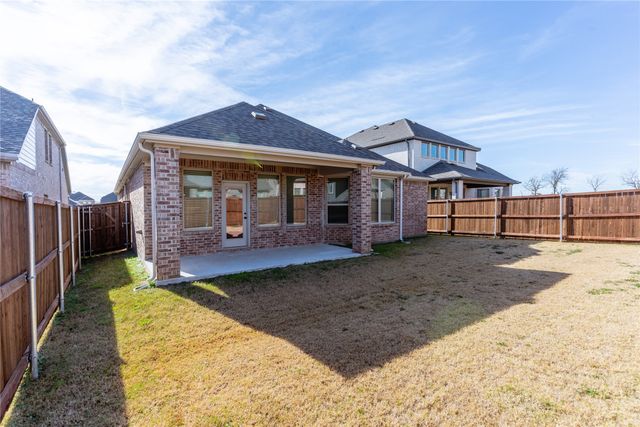 5200 Woodway Drive, Denton, TX 76226