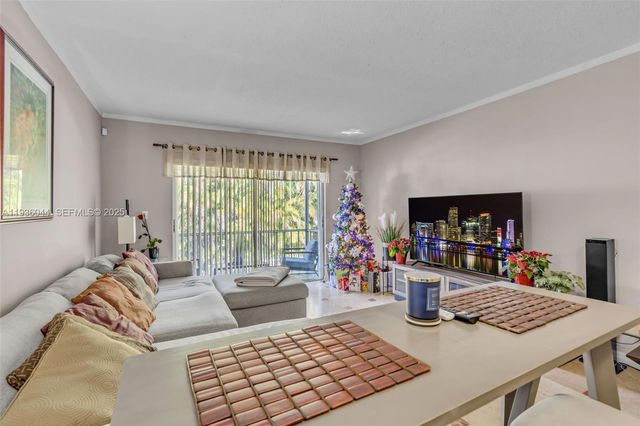 4900 Washington St 202, Hollywood, FL 33021