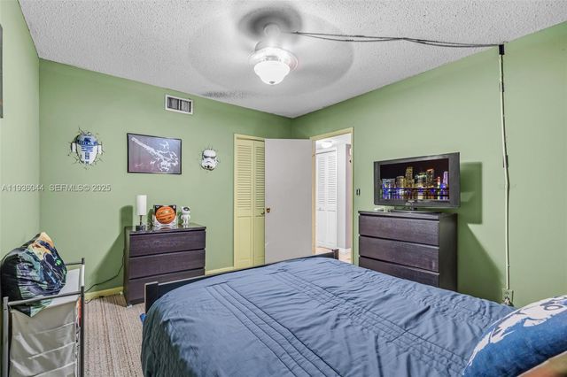 4900 Washington St 202, Hollywood, FL 33021