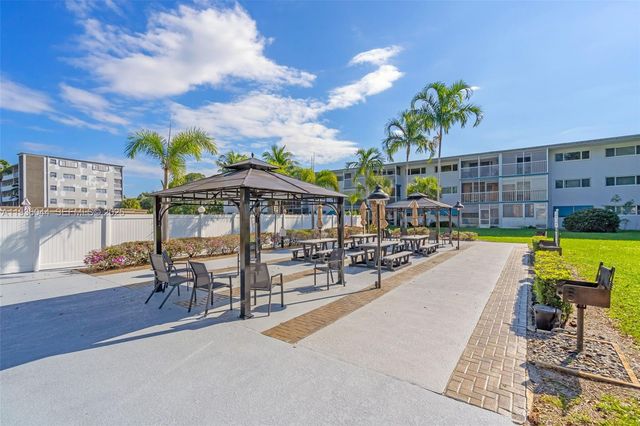 4900 Washington St 202, Hollywood, FL 33021