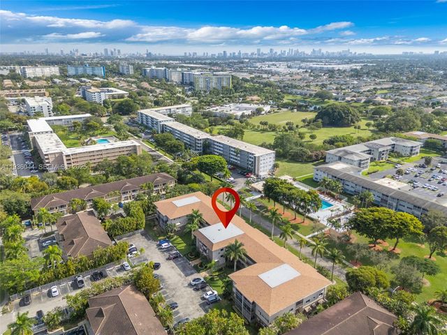 4900 Washington St 202, Hollywood, FL 33021