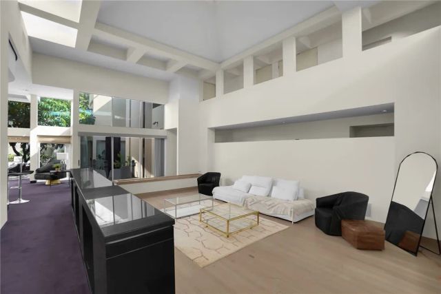 3016 Dona Susana Drive, Studio City, CA 91604