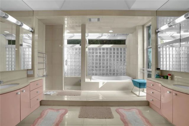 3016 Dona Susana Drive, Studio City, CA 91604