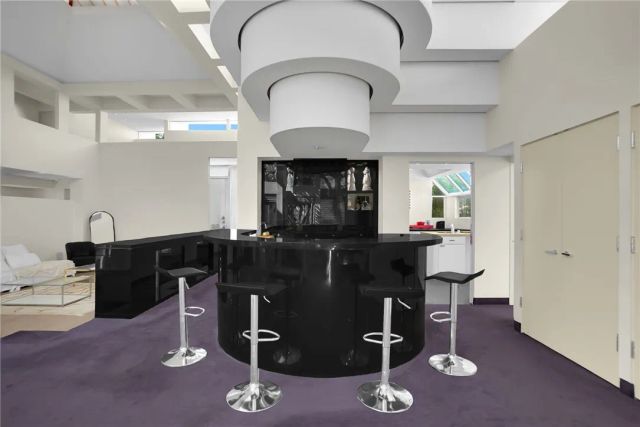 3016 Dona Susana Drive, Studio City, CA 91604