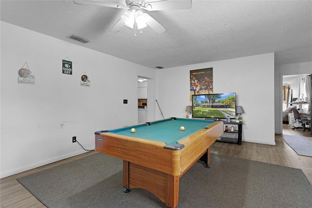 1124 N GRANT AVENUE, Mount Dora, FL 32757