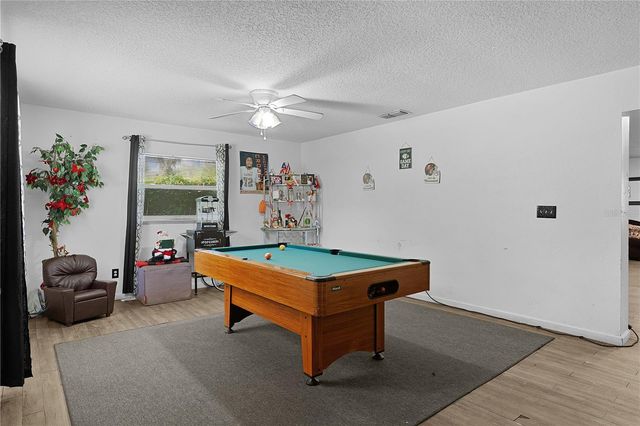 1124 N GRANT AVENUE, Mount Dora, FL 32757