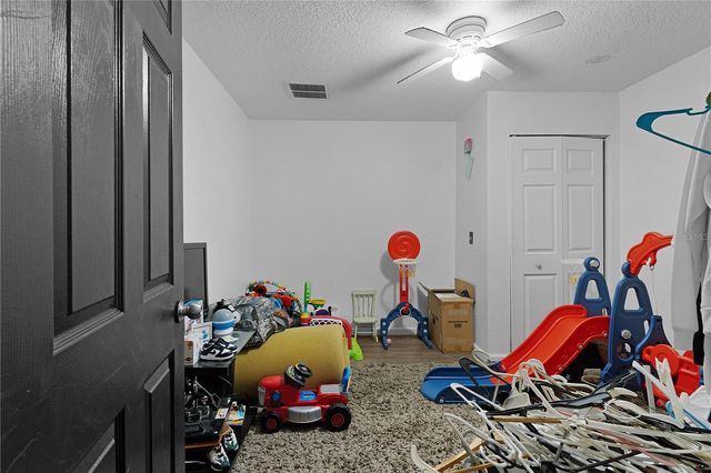 1124 N GRANT AVENUE, Mount Dora, FL 32757
