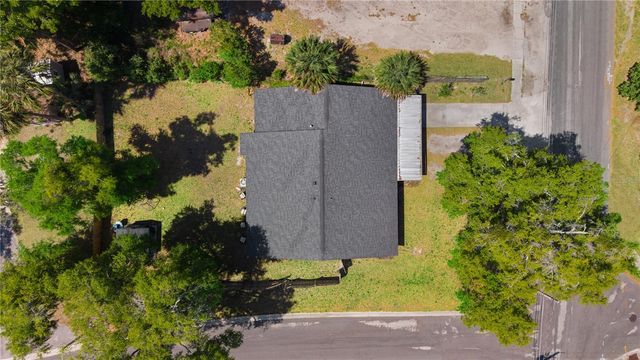 1124 N GRANT AVENUE, Mount Dora, FL 32757