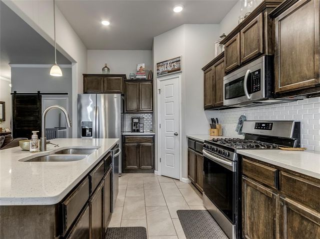 2117 Snapper Lane, Midwest City, OK 73130