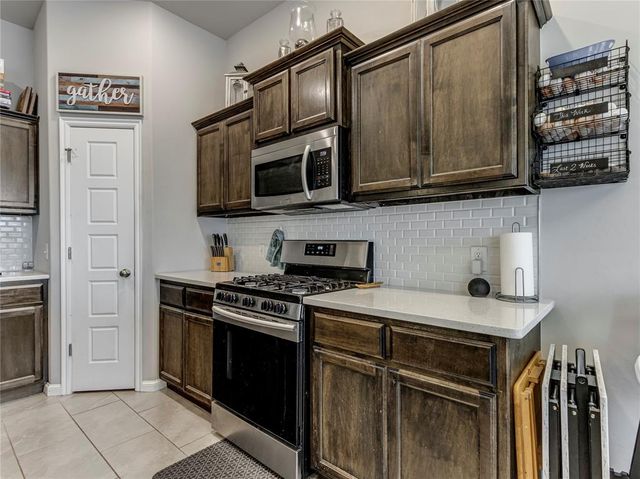 2117 Snapper Lane, Midwest City, OK 73130