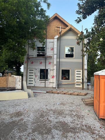7938 Pointer St Street, Houston, TX 77016