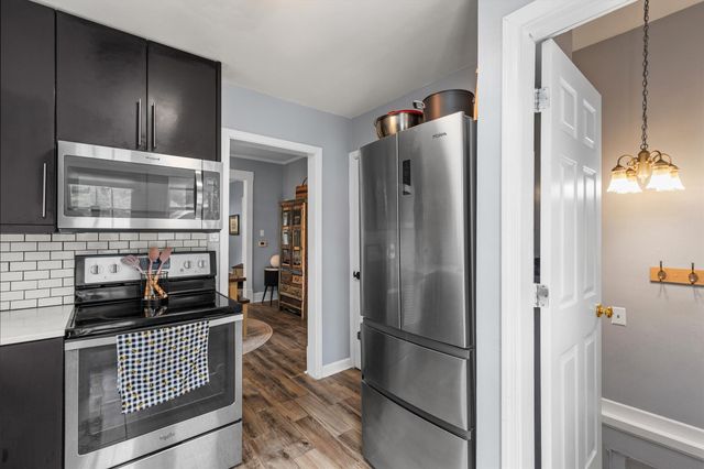 919 40th Street, Des Moines, IA 50312
