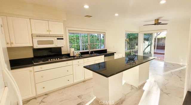 42 Almond Tree Ln, Irvine, CA 92612