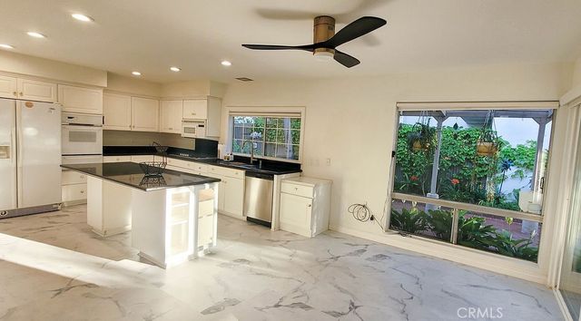 42 Almond Tree Ln, Irvine, CA 92612