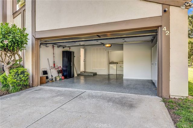 42 Almond Tree Ln, Irvine, CA 92612