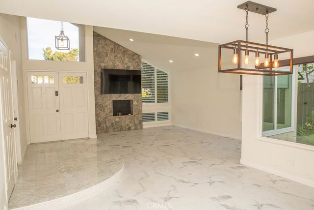 42 Almond Tree Ln, Irvine, CA 92612