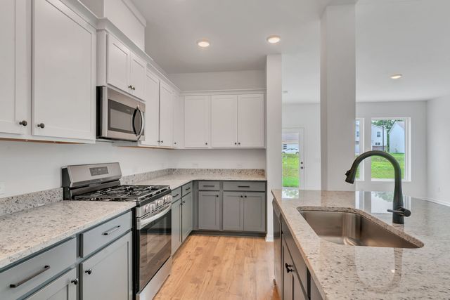 941 Brooklyn Crossing Road, Gallatin, TN 37066